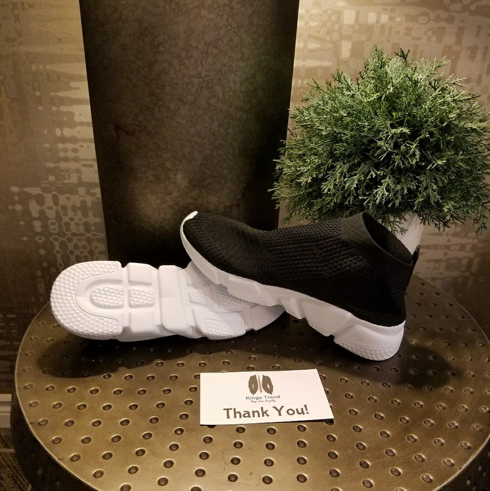 NEW Men's Lightweight Breathable Running Shoes